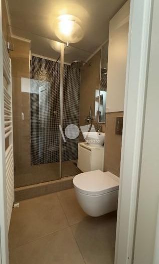 De închiriat: apartament 4 camere- centrala termica - Panduri -metrou - Poză 11