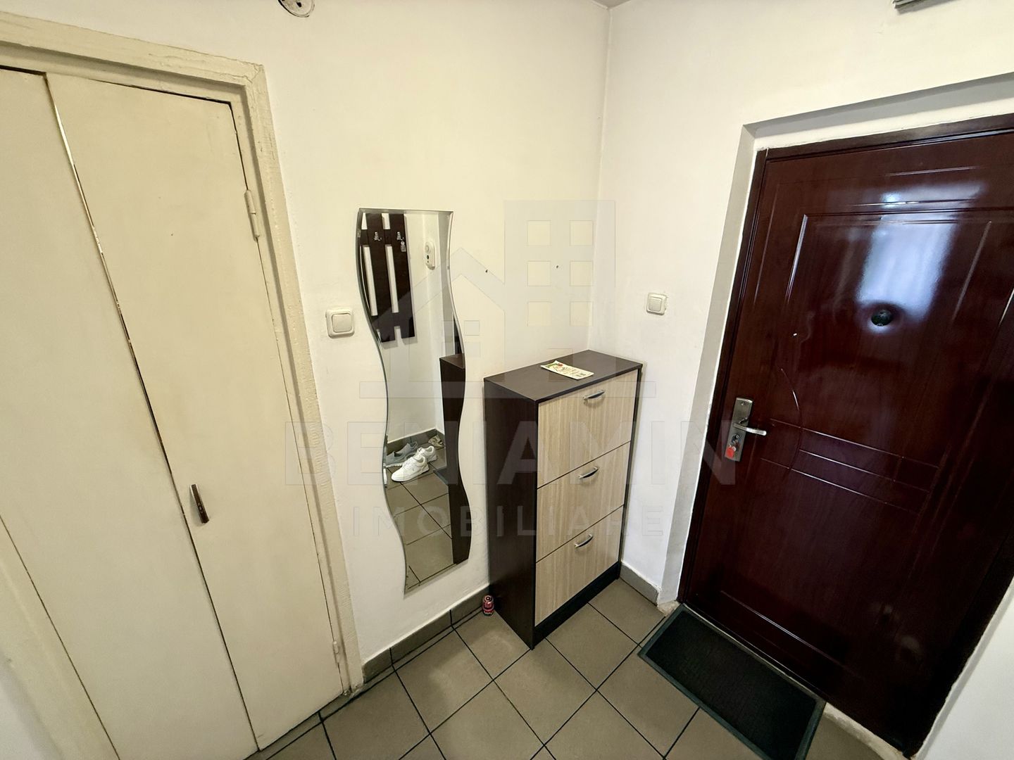 2 camere - 52mp - mobilat - utilat - Craiovita parculet Orizont - Poză 7