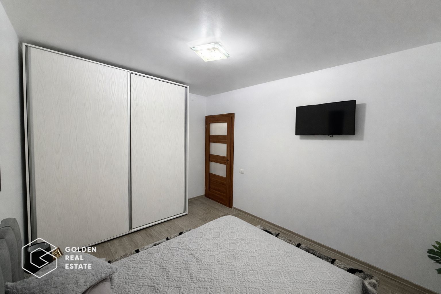 Vila la cheie, 3 camere Mandruloc, 1055mp teren, garaj, la 13 km de Arad - Poză 6