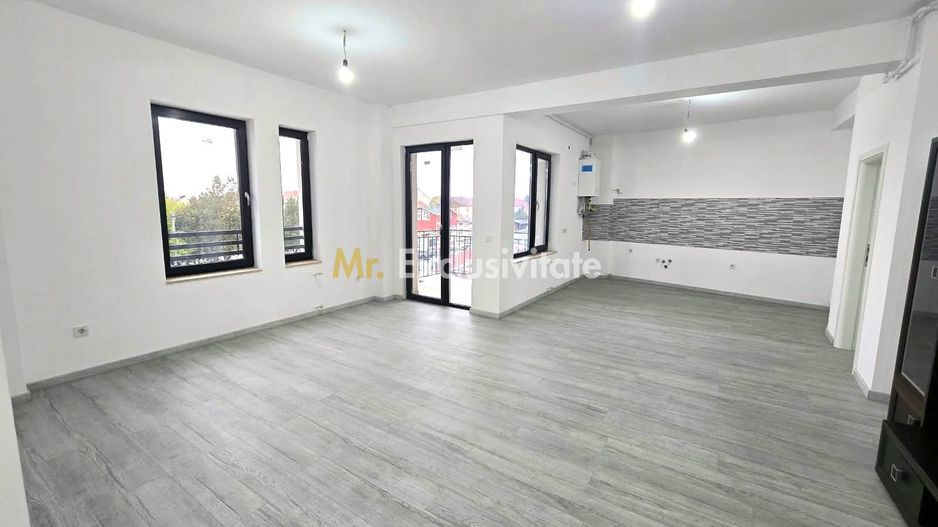 De vânzare apartament 3 camere, centru Satu Mare - Poză 1