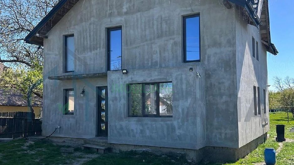 Casă de vânzare în comuna Țuțora, județul Iași – 180 mp, teren 1200 mp - Poză 2