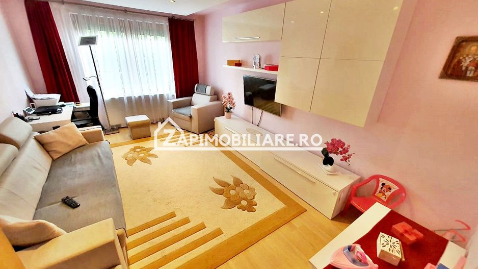 Apartament 3 camere,2 bai,74 mp utili,et 3 - Poză 1