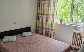 2 camere | 3/10 | Decomandat | Râul Doamnei – loc parcare ADP - Poză 1
