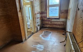 Casă cu arhitectură interbelică, 5 camere, teren 409 mp – Central - Poză 41