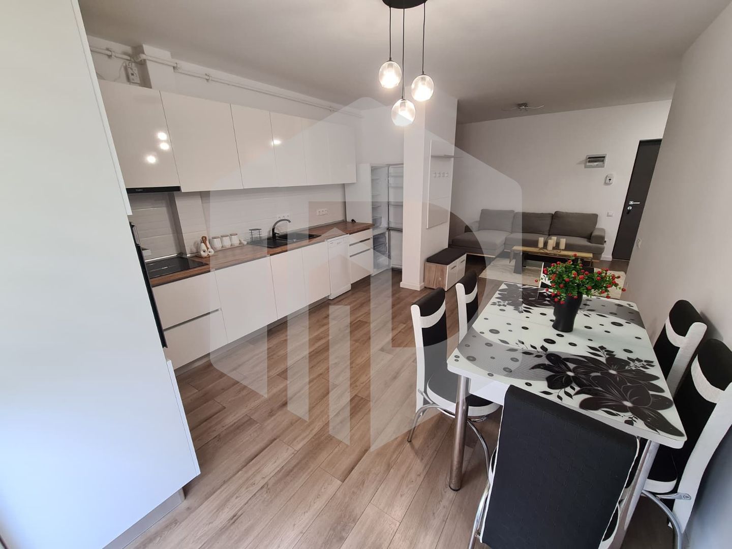 Apartament | 2 Camere | 50 mpu | Etaj 1 | Kogalniceanu | Parcare - Poză 4