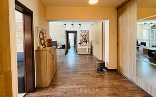 Apartament cu 3 camere in Andrei Muresanu, zona Calea Turzii! - Poză 1