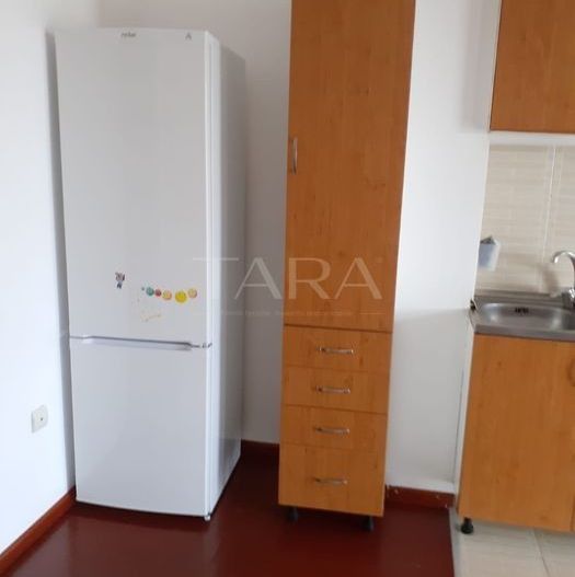 Vând apartament 2 camere – Baciu, zona Petrom - Poză 5