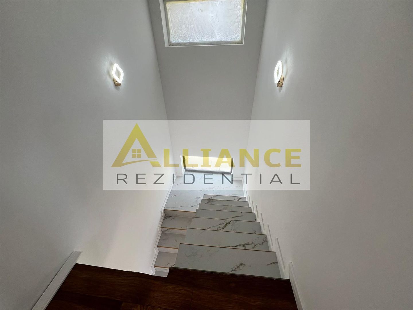 Vila Individuala  - 4 camere - 3 bai-teren -320-600 M de STV - Poză 25