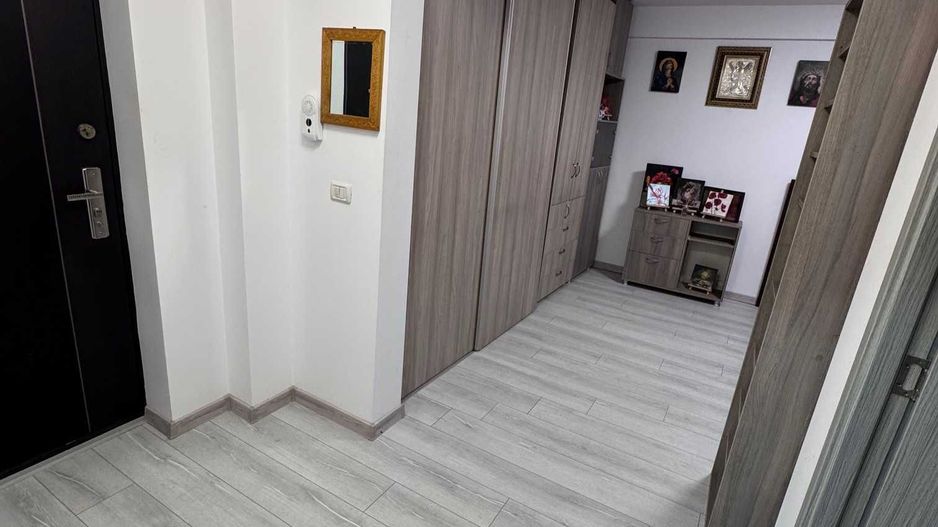 Apartament 1 camera Dec 38 mp Bucium 66500 euro. - Poză 7