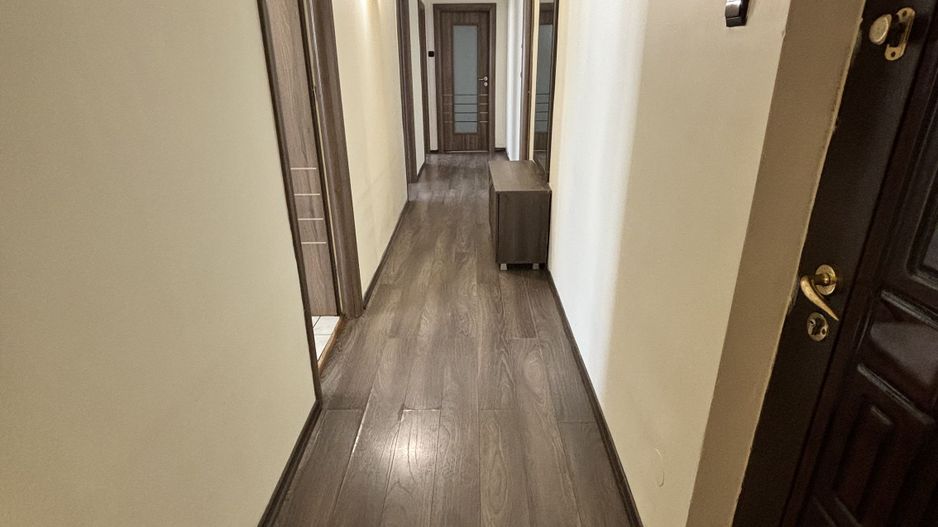 Apartament 3 camere decomandat 76 m² cu 2 băi - Poză 3
