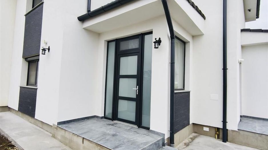 Casa de vanzare  P+E Oradea cartier Grigorescu - Poză 3