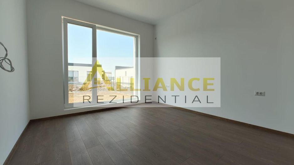 Casa Individuala - 3 camere - 2 bai - 356 mp teren - Poză 5