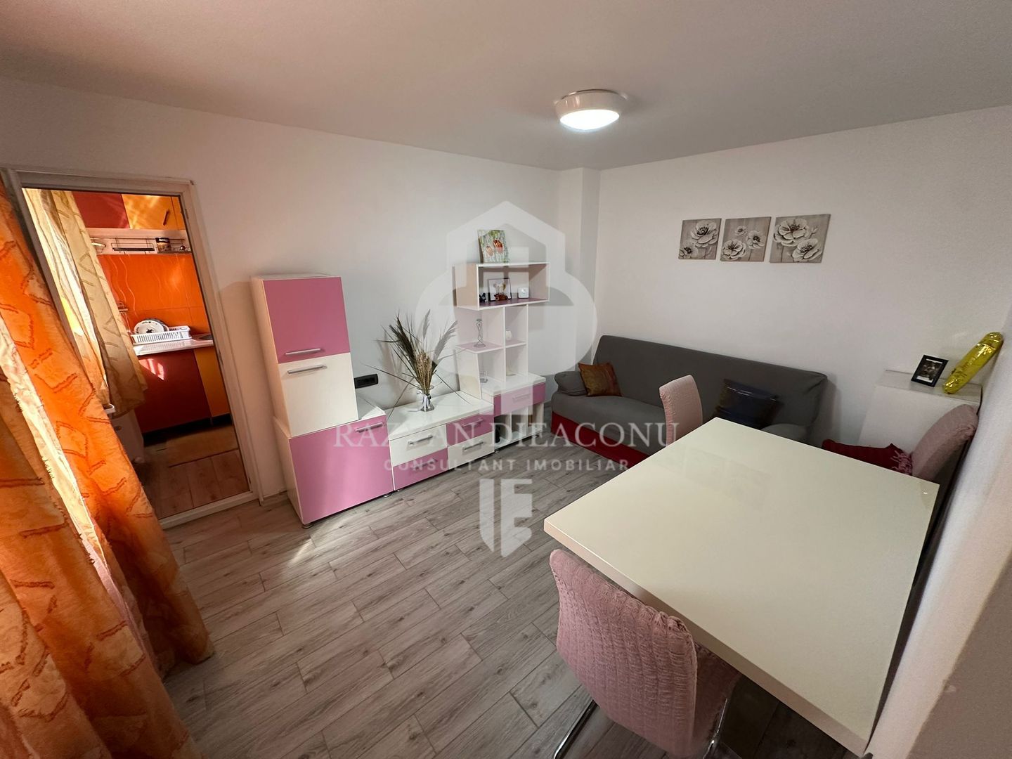 Casă de închiriat 2 camere – Zona Delfinariu, Constanța - Poză 4