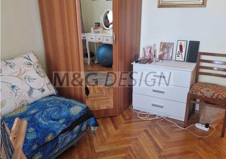 Apartament 4 camere cu scara interioara - Poză 5