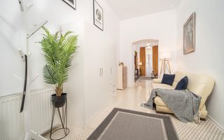 Apartament renovat in cladire istorica - Poză 19