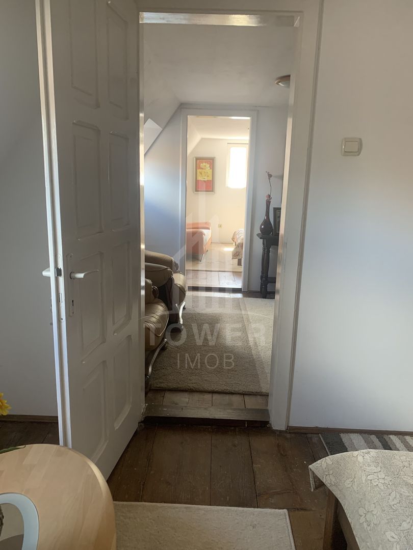 Casă în centrul Cisnădioarei cu 243mp de locuit și teren de 936mp - Poză 4