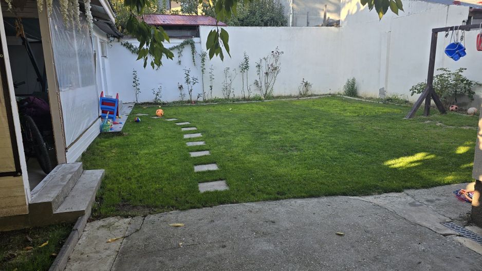 Casă de vânzare Străulești - Poză 1