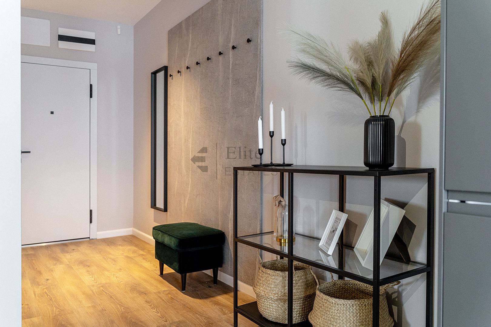 Apartament cu 2 camere de inchiriat EAS cu o terasa de 44 mp - Poză 9