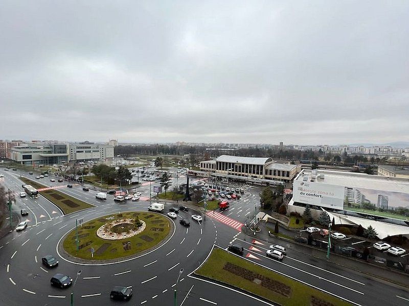 Garsonieră de închiriat, cu vedere panoramică spre Parcul Tractorul - Poză 8