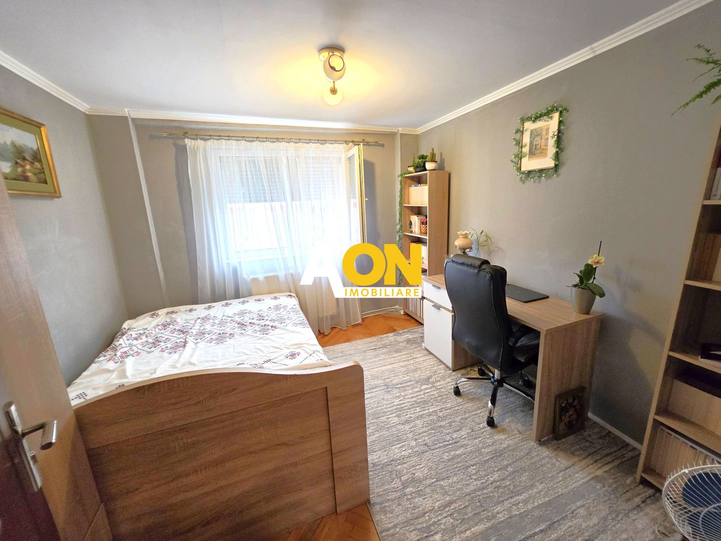 Apartament 3 camere, 2 bai, decomandat, etaj 3, Cetate, zona Stadion - Poză 6