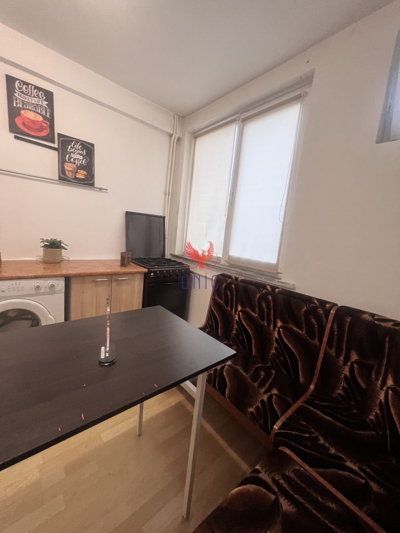 Decomandat, stradal, Calea Bucuresti etaj 1 - Poză 83