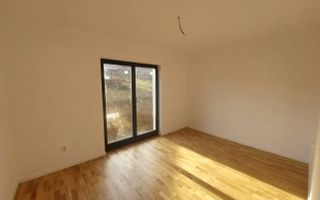 Vilă chalet modern cu perete panoramic de sticlă - Livezeni, Mureș - Poză 11