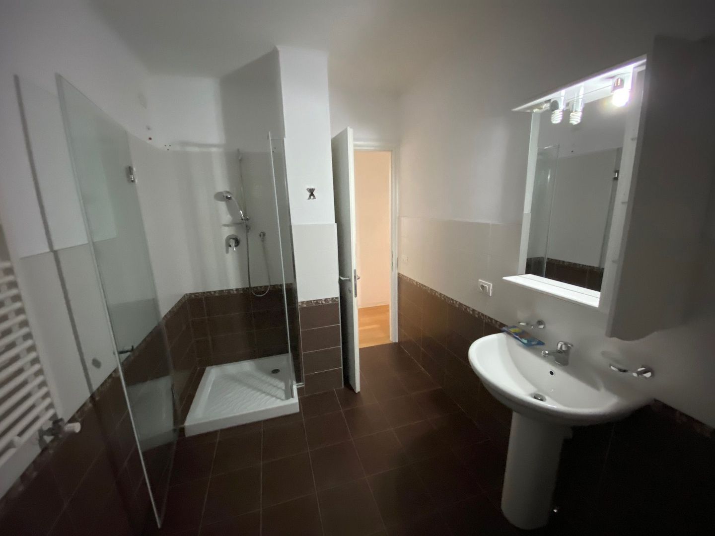 Apartament cu 3 camere   în zona Ultracentral - Poză 14