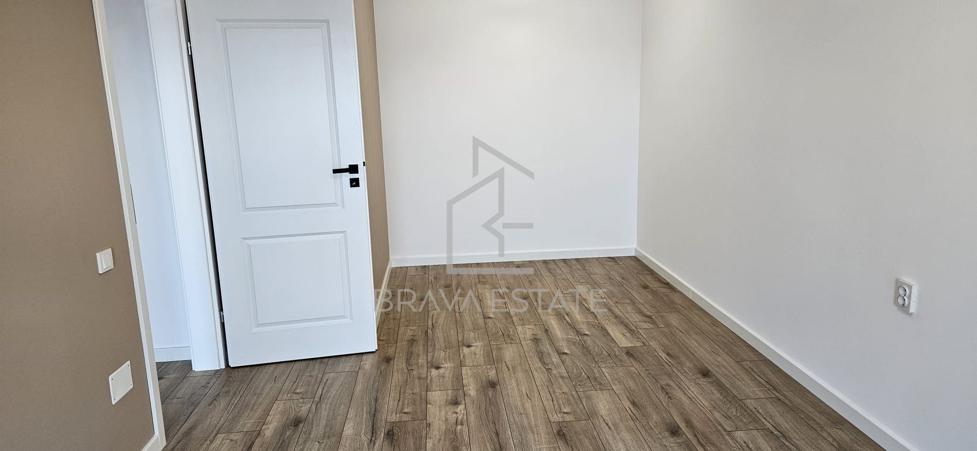 Apartament cu 2 camere zona Oncos Parc - Poză 5