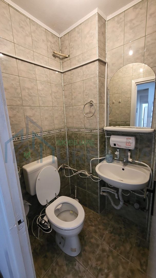 Apartament 4 camere decomandat, Podu Roș, la 14 minute de Palas - Poză 8