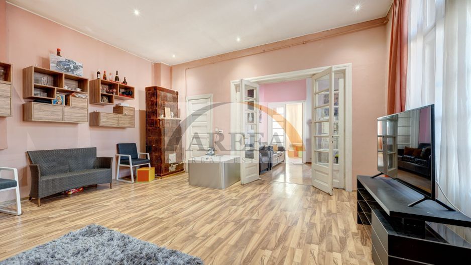 Proprietate in vila, etaj, partial renovat - Pasajul Unirii - 154 mp - Poză 1