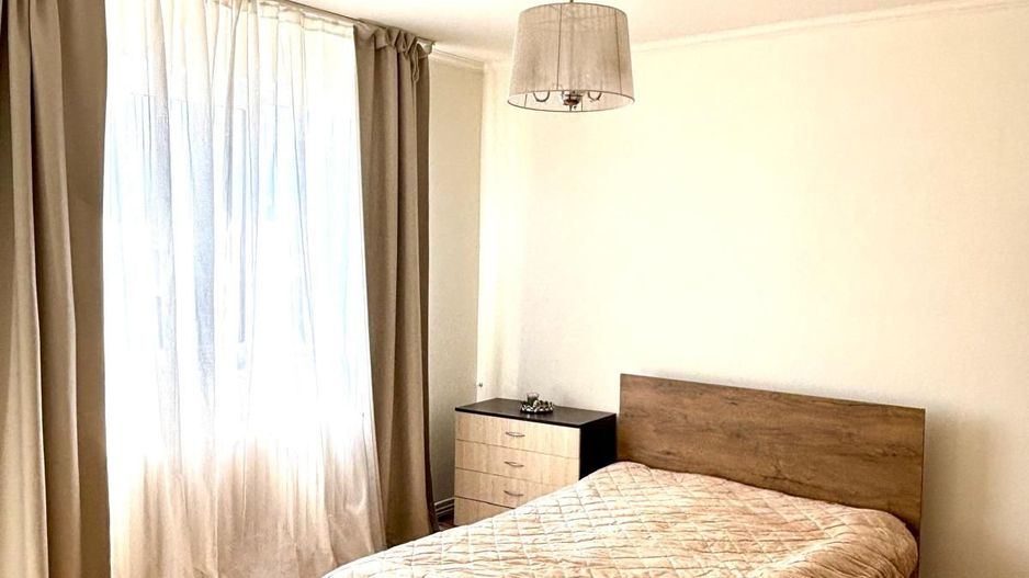**Închiriere apartament 2 camere – zonă centrală, Plopilor, Cluj-Napoca** - Poză 1