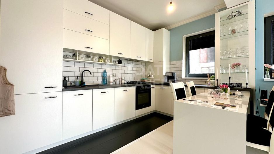 Apartament cu 2 camere - îți oferă liniștea de care ai nevoie - Poză 1