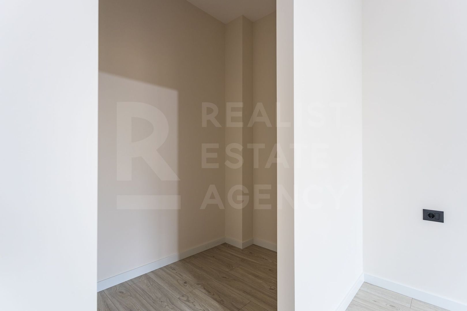 Chirie, casă, 4 camere, strada Ion Dumeniuc, Ciocana - Poză 6