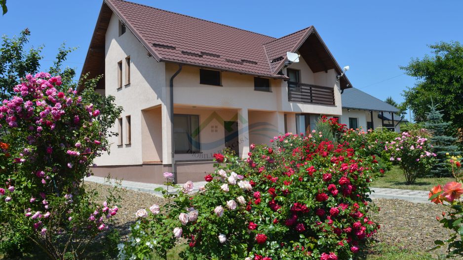 Casă/Vilă cu 5 camere Măzănăești - Poză 1