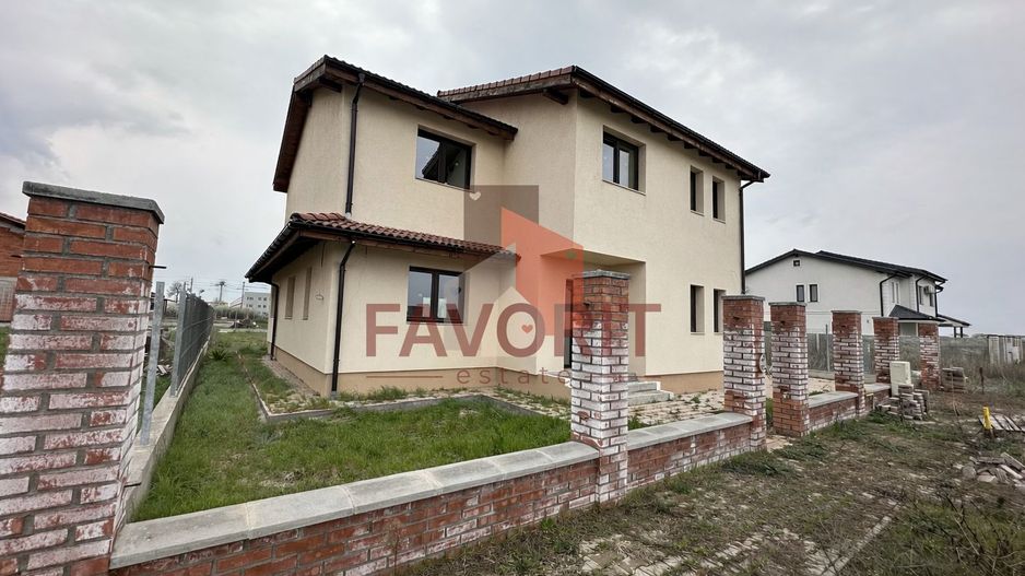 Casa individuala | Parter + Etaj | Asfalt | Toate utilitatile | - Poză 1