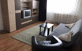 Apartament cu trei camere de inchiriat - Poză 1