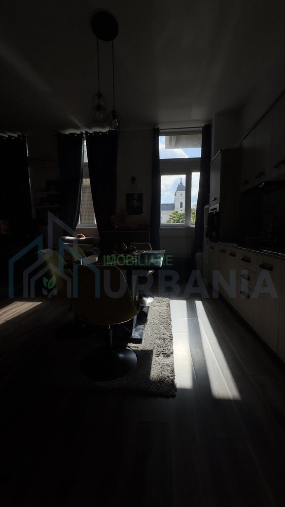 Inchiriez apartament zona centrală - Poză 1