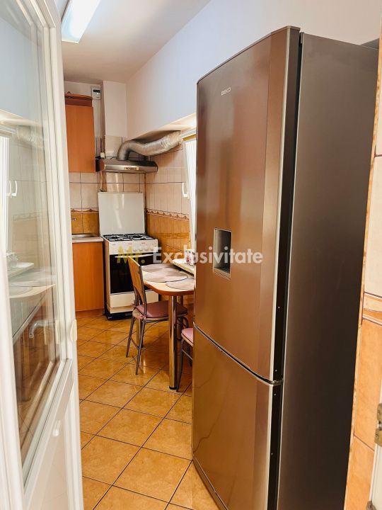 Apartament ultracentral, 3 camere, cu priveliste impresionanta, langa Mercur - Poză 19