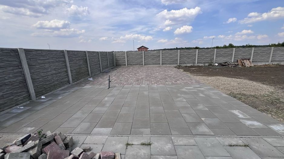 COMISION 0 | Teren intravilan | 745 mp | Mosnita Veche - Poză 1