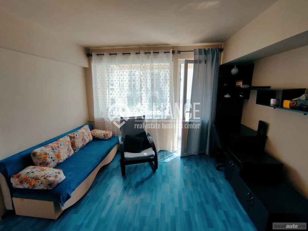 Piața Ovidiu, Constanța-Apartament deosebit de închiriat (Cod 008) - Poză 3