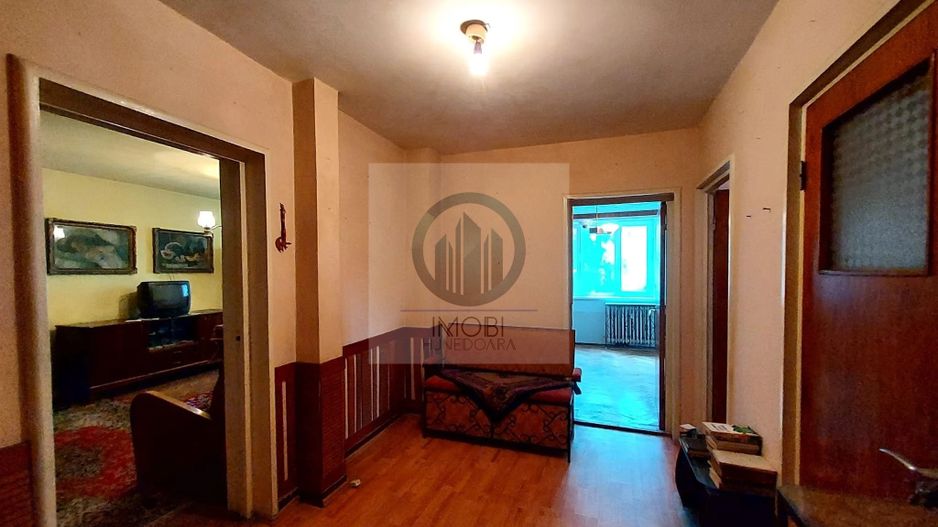 Apartament 3 camere decomandat 80mp Deva – str. Titu Maiorescu, parter - Poză 3