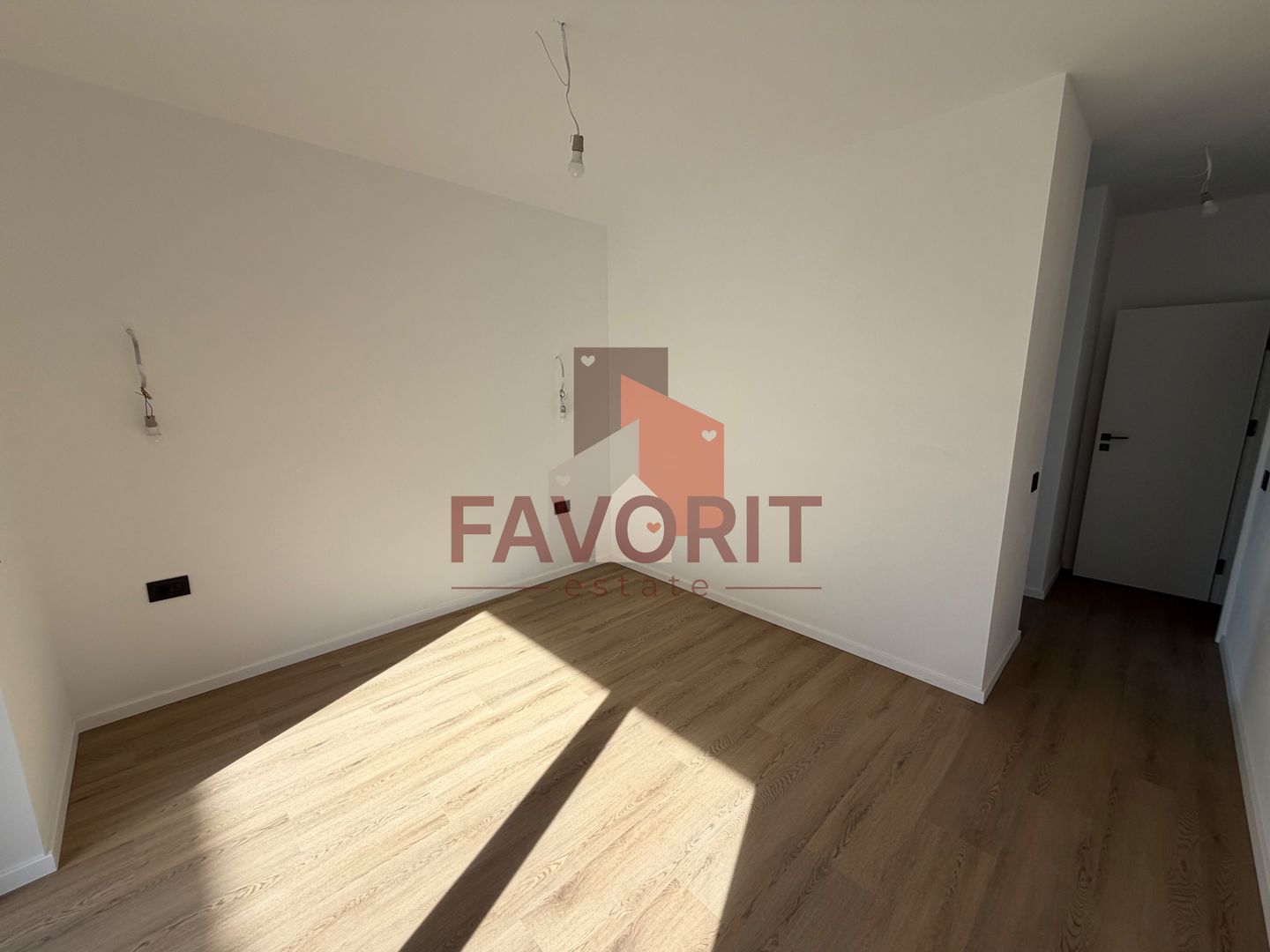 Apartament cu 4 camere pe 2 nivele. 108 mp utili. Comision 0% - Poză 7