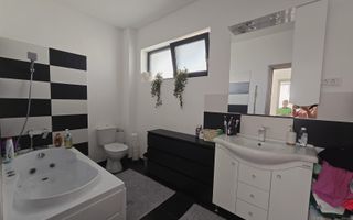 Mobilata si utilata-4 camere- pod- mutare imediată - Poză 10