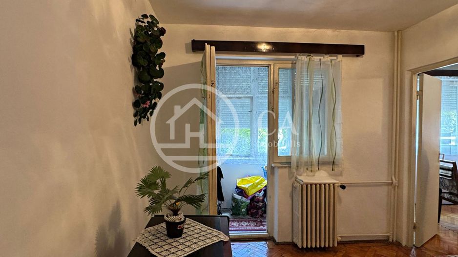 Apartament cu 3 camere de vanzare Str. Seleusului Zona Velenta,Oradea - Poză 3