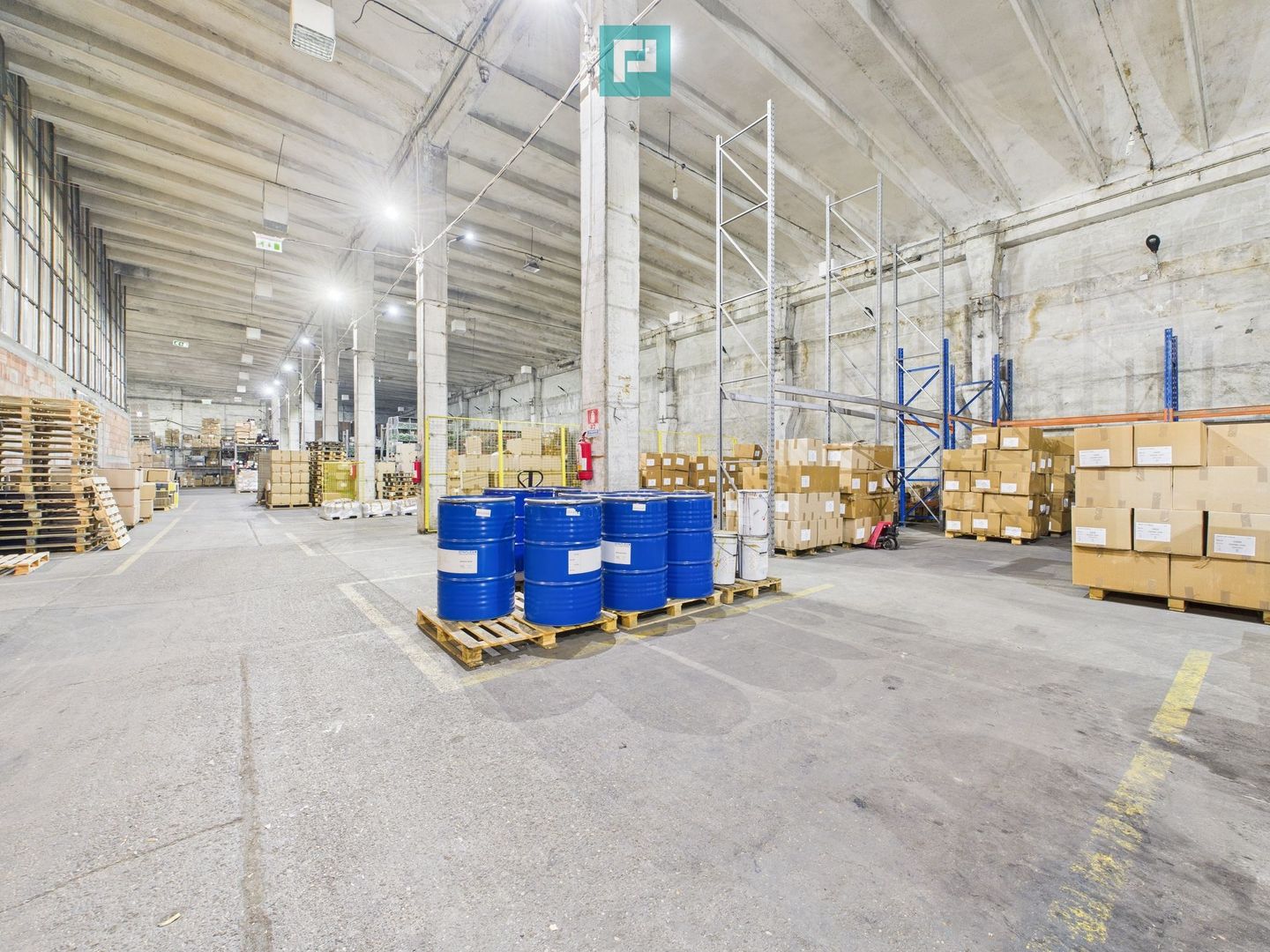 Teren 9.419 mp + hale 7.000 mp – Huși, Vaslui - Poză 5