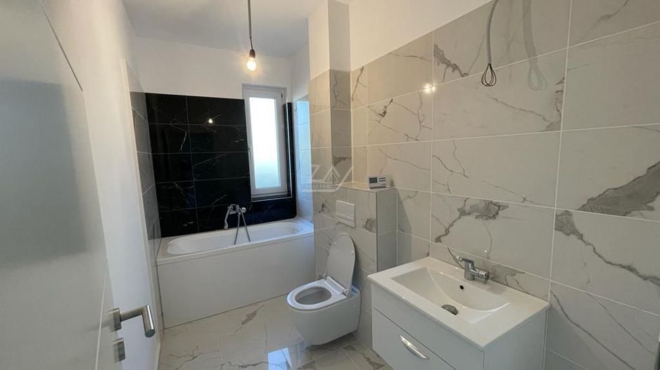 CF de Timisoara. Etaj 1. Finisaje la alegere. Lift. Balcon 10 mp. - Poză 4