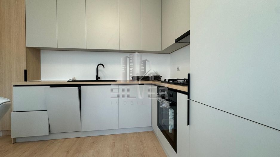 Casa tip duplex  la cheie. - Poză 5