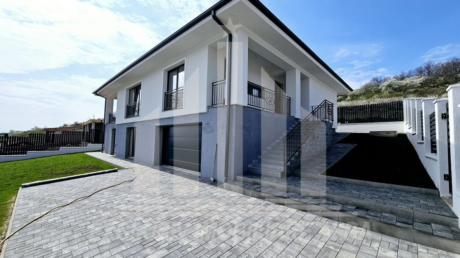 Casa individuala | 200 mp | 600 mp teren | Panorama deosebita | Cetate - Poză 1