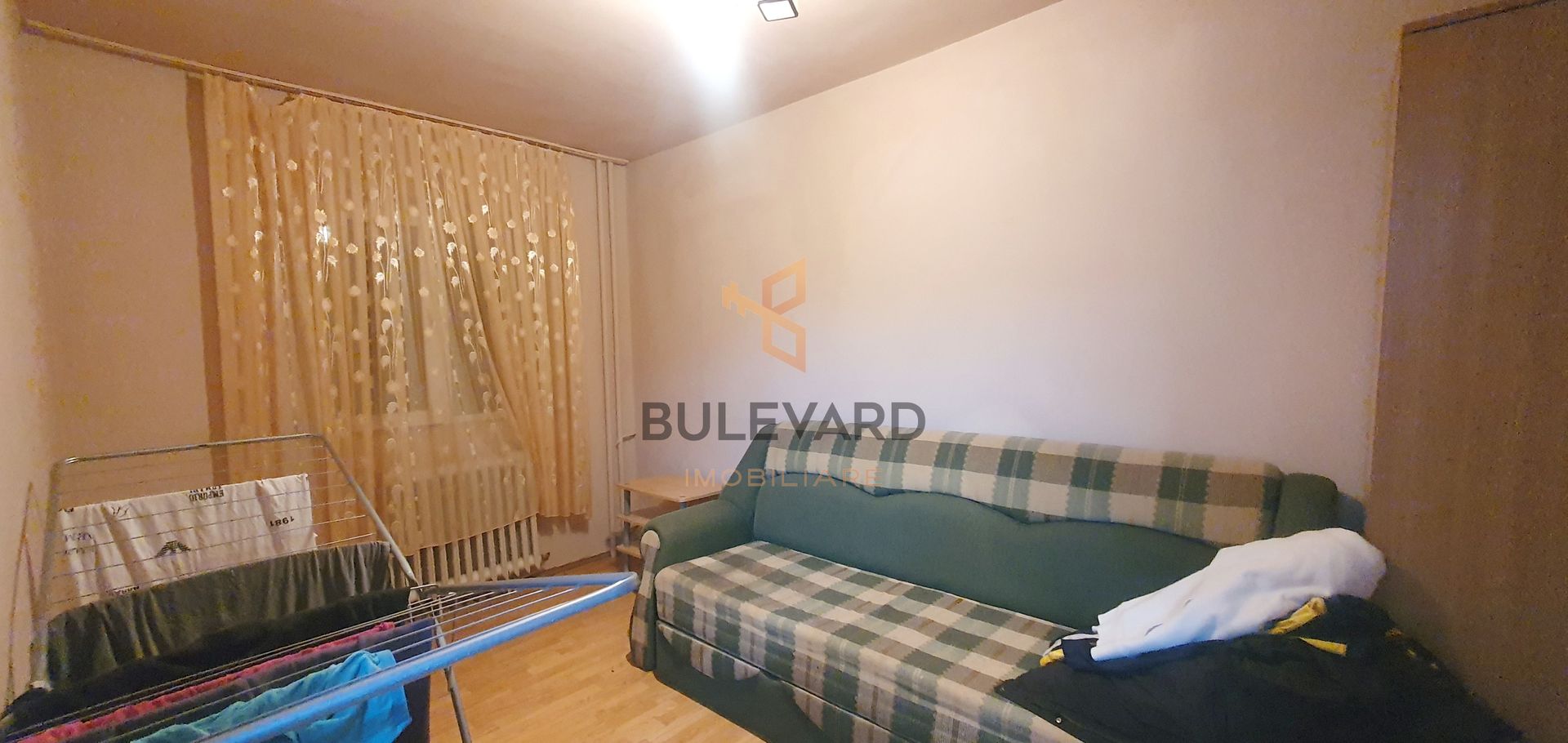 Apartament cu 4 camere, zona Winmarkt! - Poză 3