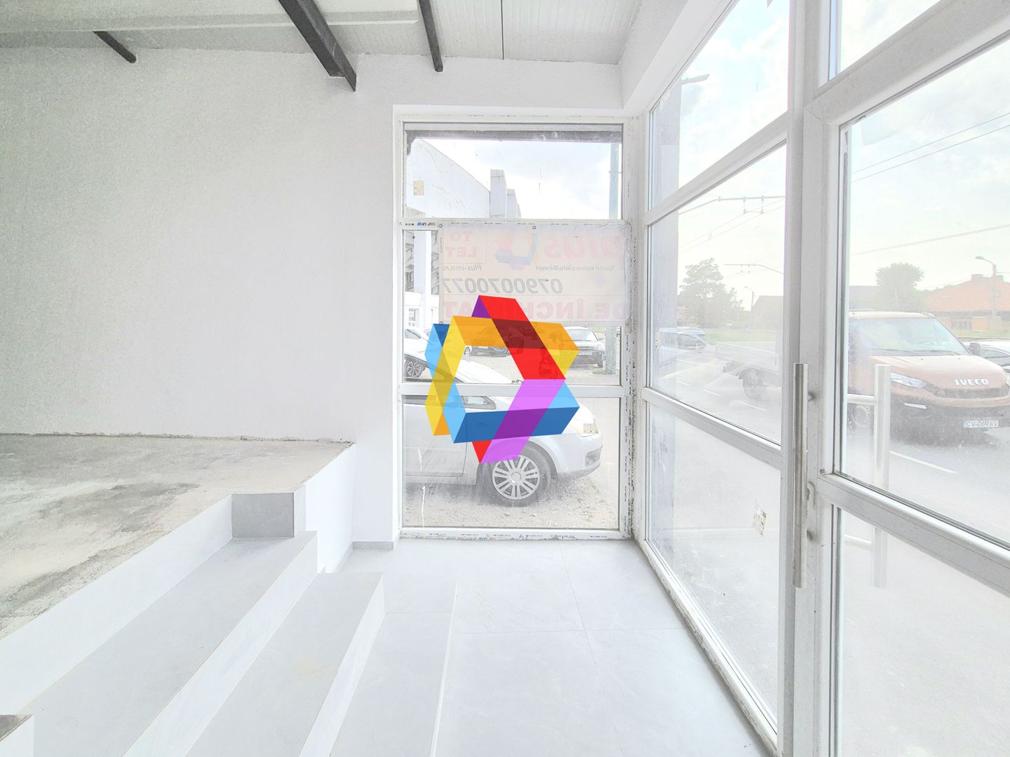 Spațiu de vânzare Brașov - 28 mp cu trafic auto intens - Poză 7